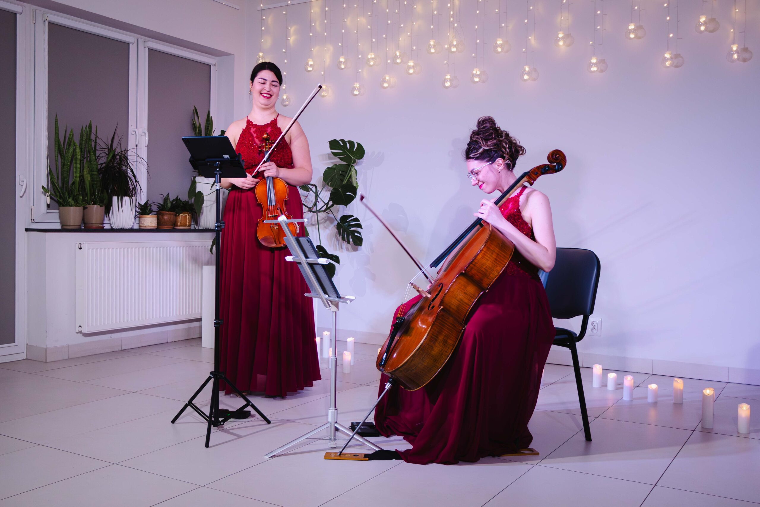 Kiedy skrzypce i wiolonczela sprawiają, że czas się zatrzymuje…